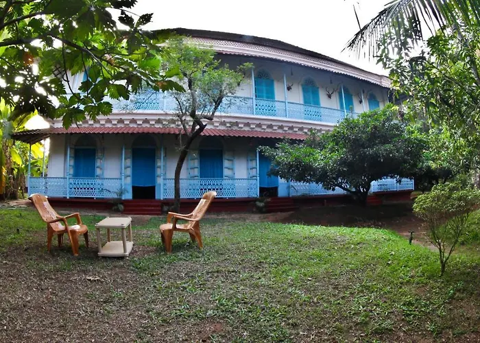Heritage House: The Honeymooners Houstel