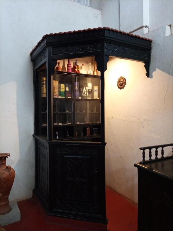 Heritage House: The Honeymooners Houstel * Cuelim