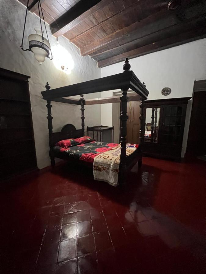 Apartment Heritage House: The Honeymooners Houstel *